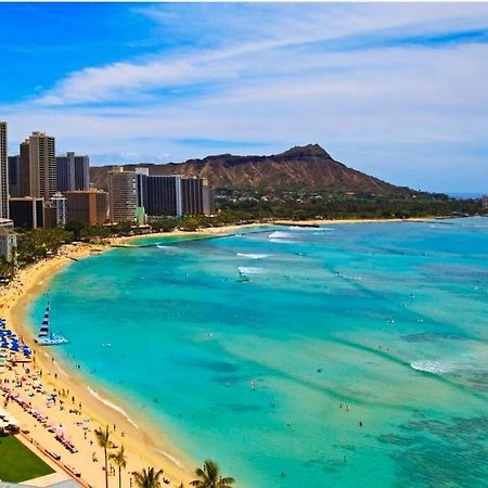 Gem Of Waikiki At Inn On The Park Honolulu Bagian luar foto