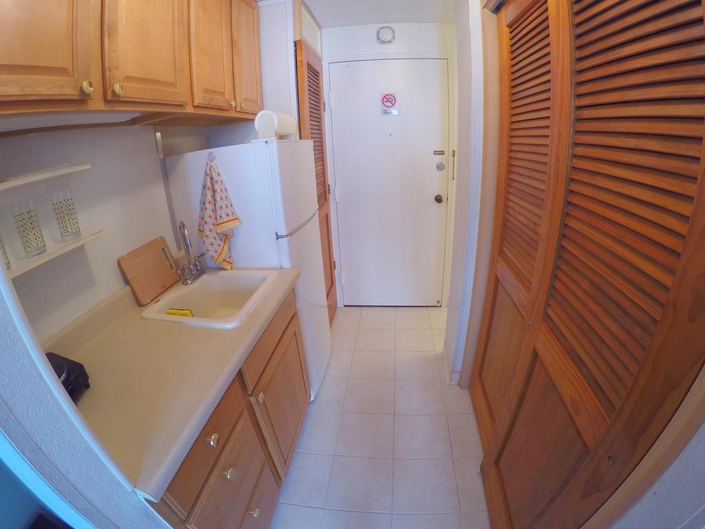 Gem Of Waikiki At Inn On The Park Honolulu Bagian luar foto