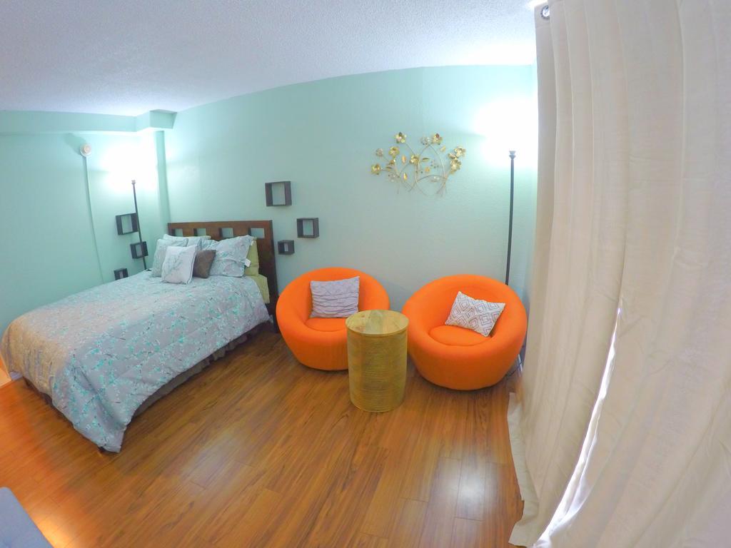 Gem Of Waikiki At Inn On The Park Honolulu Bagian luar foto